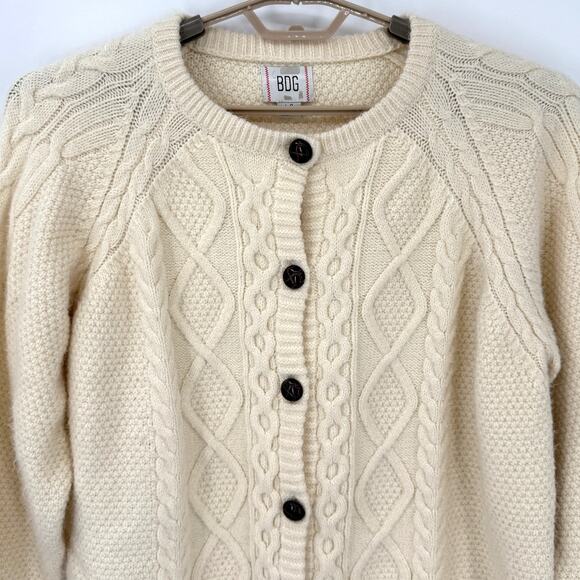Urban Outfitters BDG Fisherman Cable Knit Cardigan Sweater Size Large - Picture 4 of 7